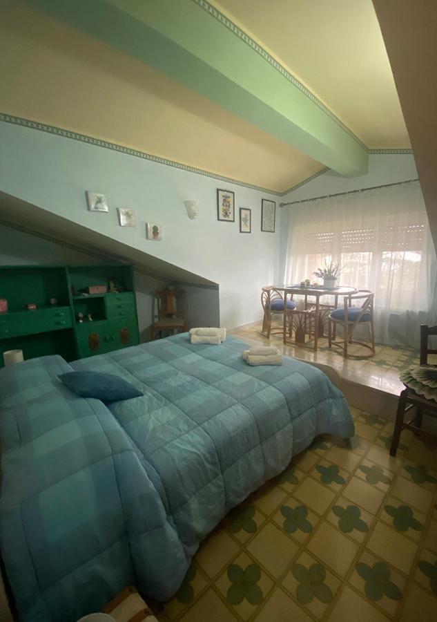 Casa Vacanze Gioia Трекастани Екстериор снимка
