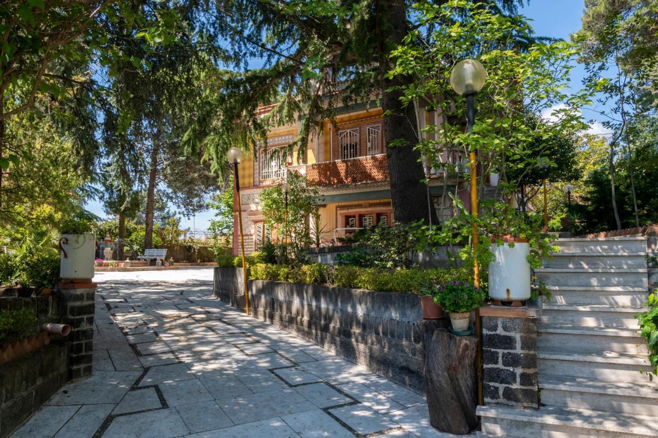 Casa Vacanze Gioia Трекастани Екстериор снимка