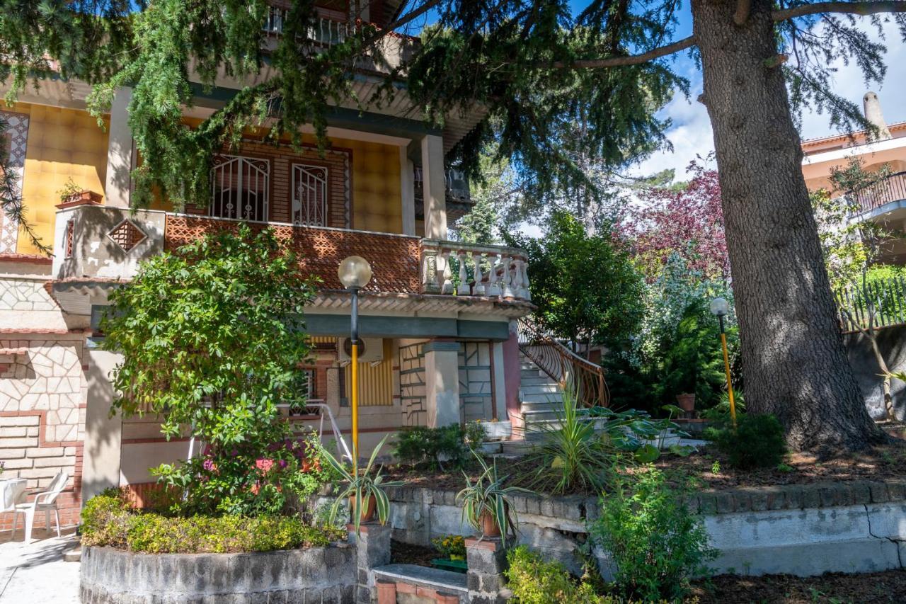 Casa Vacanze Gioia Трекастани Екстериор снимка