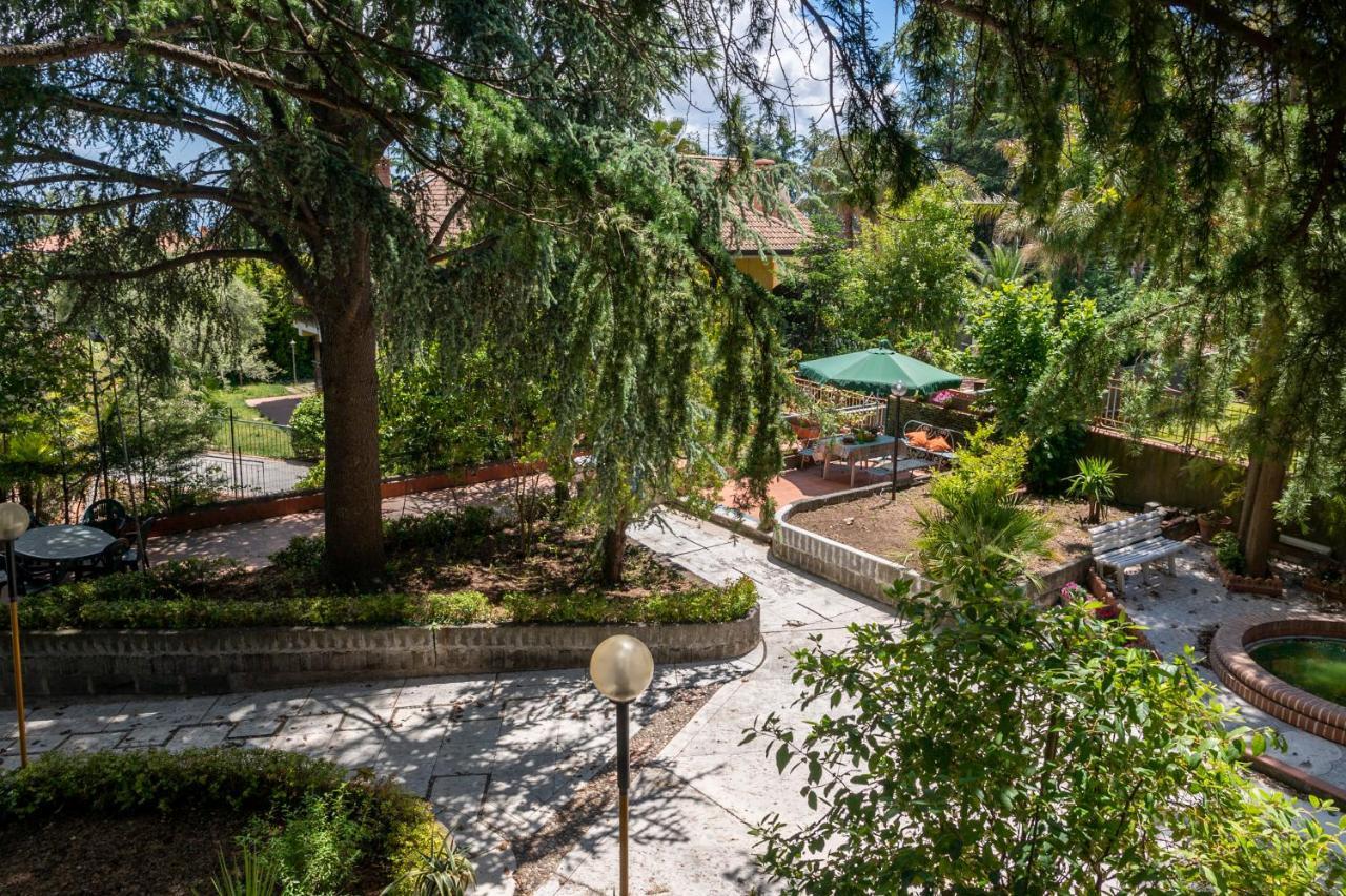 Casa Vacanze Gioia Трекастани Екстериор снимка